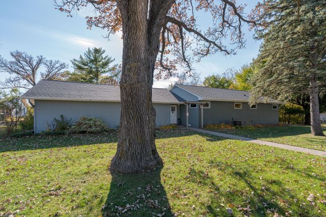 451 Forest Lane, North Mankato, MN 56003