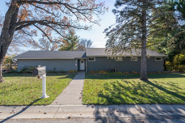 451 Forest Lane, North Mankato, MN 56003