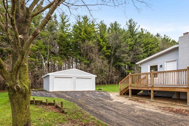 W2252 Spring Lake Road, Markesan, WI 53946