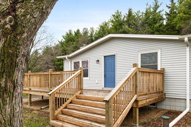 W2252 Spring Lake Road, Markesan, WI 53946