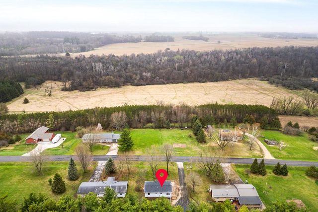W2252 Spring Lake Road, Markesan, WI 53946