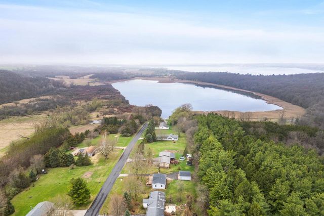 W2252 Spring Lake Road, Markesan, WI 53946