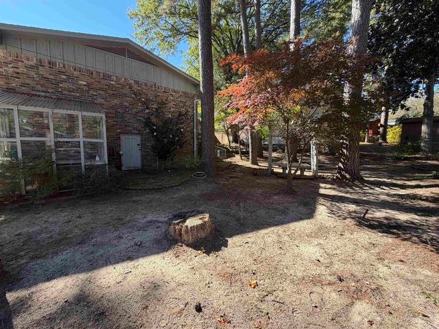 1208 Briarwood Drive, El Dorado, AR 71730