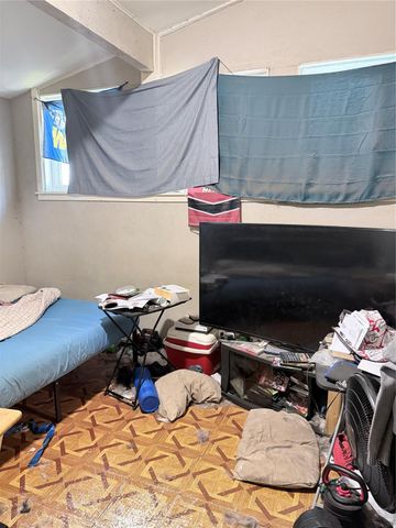 9202 Sunnywood Drive, Houston, TX 77088