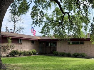 9202 Sunnywood Drive, Houston, TX 77088