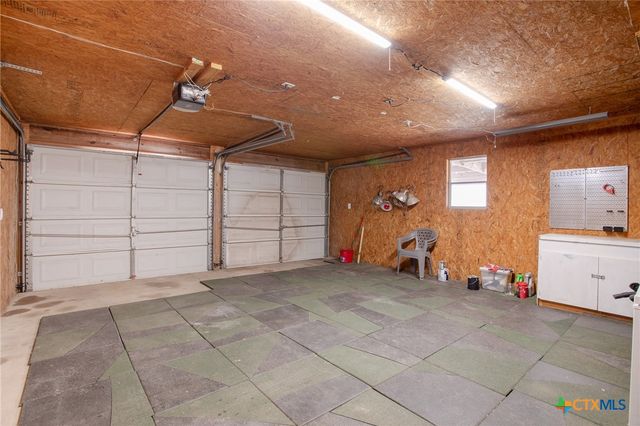 2015 Coletoville Road, Victoria, TX 77905