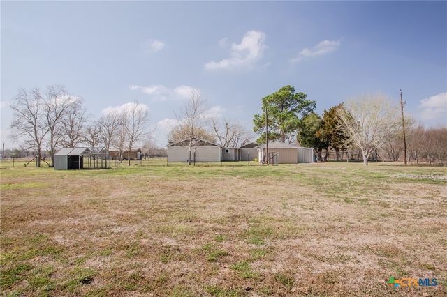 2015 Coletoville Road, Victoria, TX 77905