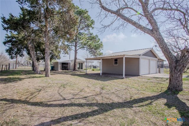 2015 Coletoville Road, Victoria, TX 77905