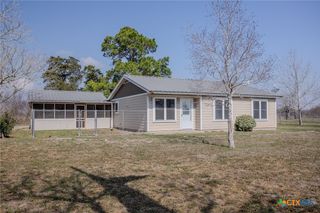 2015 Coletoville Road, Victoria, TX 77905