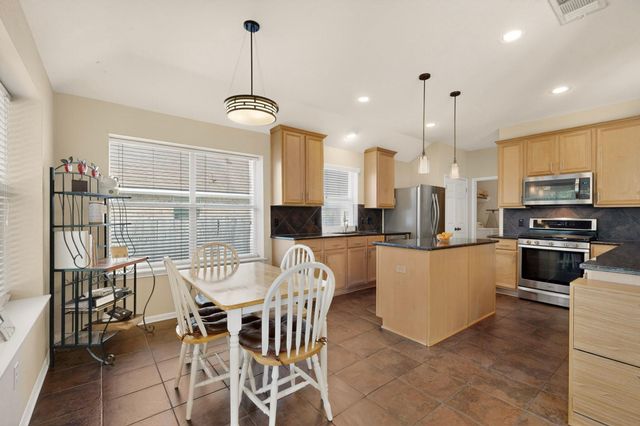 905 Victoria Ridge DR, Pflugerville, TX 78660