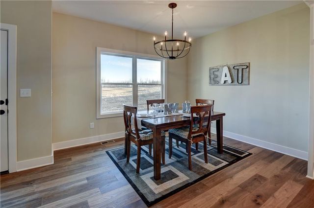 14665 Amanda Lane, Basehor, KS 66007