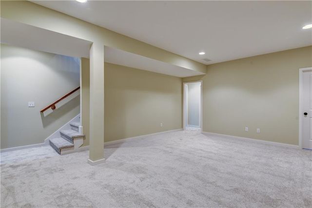 14665 Amanda Lane, Basehor, KS 66007