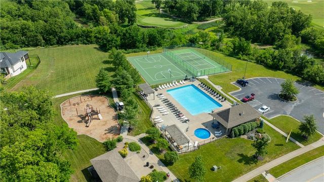 14665 Amanda Lane, Basehor, KS 66007