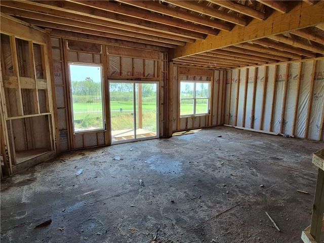 14665 Amanda Lane, Basehor, KS 66007