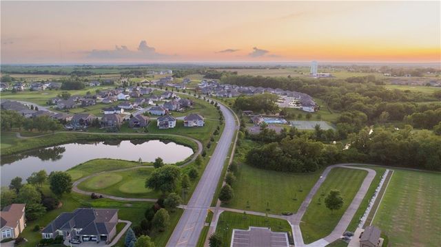 14665 Amanda Lane, Basehor, KS 66007