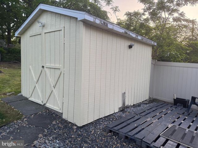 3201 CASTLELEIGH RD, Beltsville, MD 20705