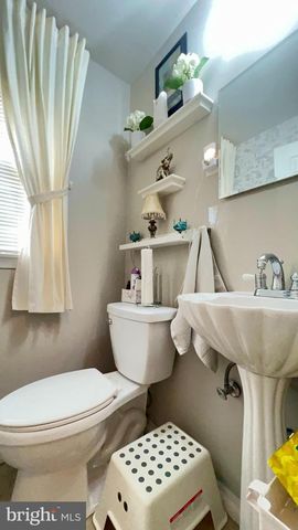 3201 CASTLELEIGH RD, Beltsville, MD 20705