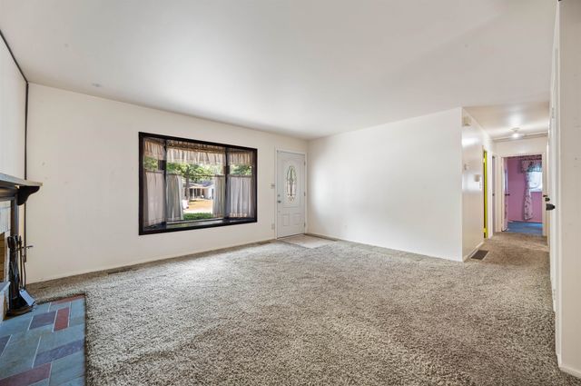 6329 Springdale Boulevard, Grand Blanc Twp, MI 48439