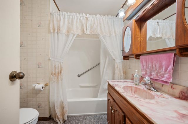6329 Springdale Boulevard, Grand Blanc Twp, MI 48439