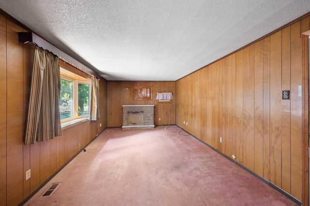 6329 Springdale Boulevard, Grand Blanc Twp, MI 48439