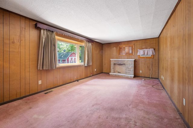 6329 Springdale Boulevard, Grand Blanc Twp, MI 48439