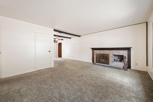 6329 Springdale Boulevard, Grand Blanc Twp, MI 48439