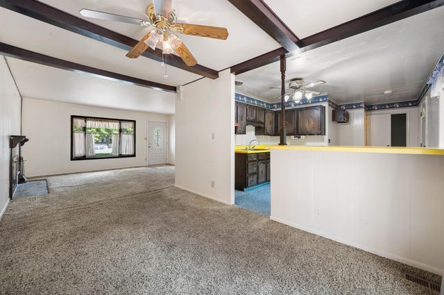 6329 Springdale Boulevard, Grand Blanc Twp, MI 48439