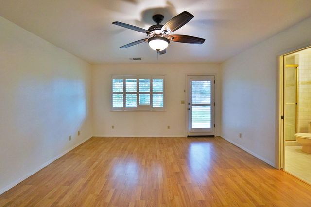 742 W Ellery Avenue, Clovis, CA 93612