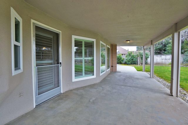 742 W Ellery Avenue, Clovis, CA 93612