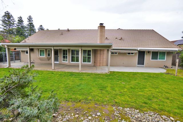 742 W Ellery Avenue, Clovis, CA 93612