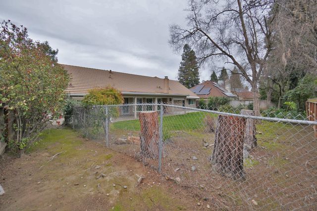 742 W Ellery Avenue, Clovis, CA 93612