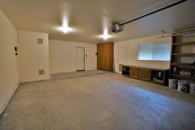 742 W Ellery Avenue, Clovis, CA 93612