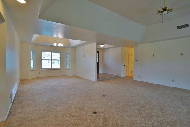 742 W Ellery Avenue, Clovis, CA 93612