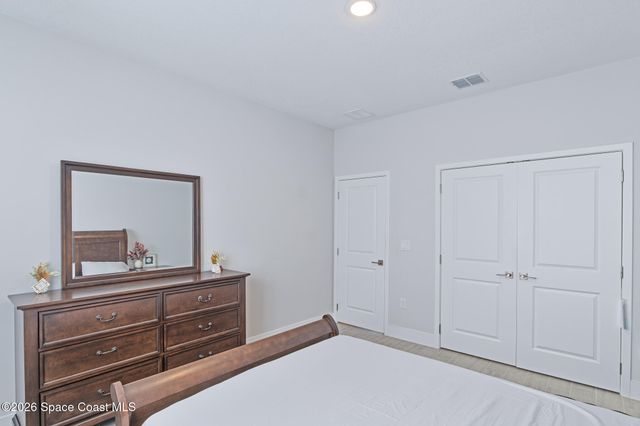 951 Sareta Street SE, Palm Bay, FL 32909