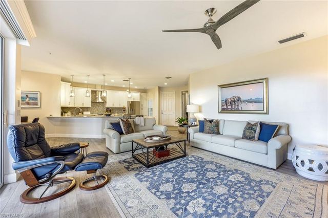 1610 Clermont DR 103I, Naples, FL 34109