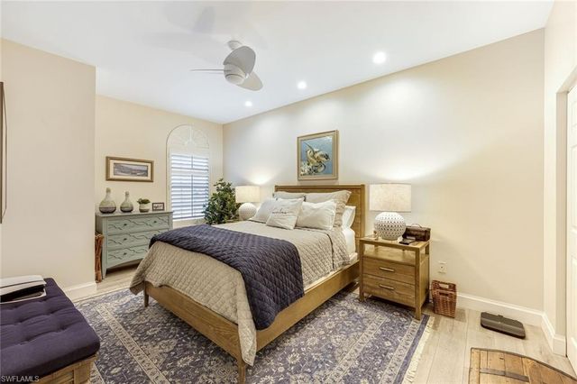 1610 Clermont DR 103I, Naples, FL 34109