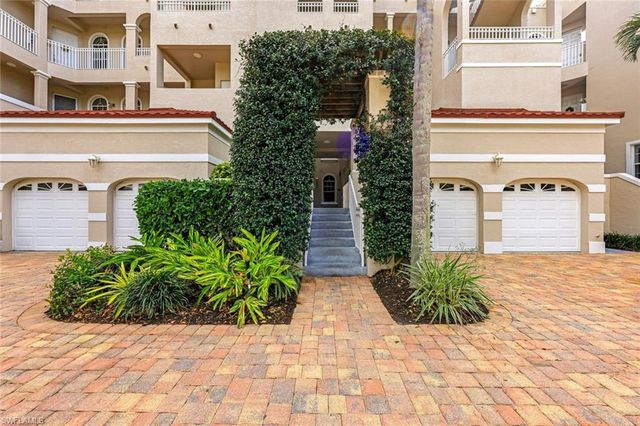 1610 Clermont DR 103I, Naples, FL 34109