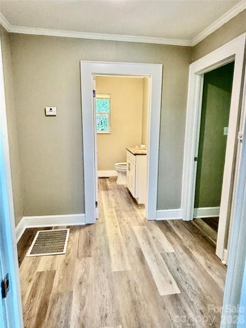 6622 Mountain Grove Road, Hickory, NC 28602