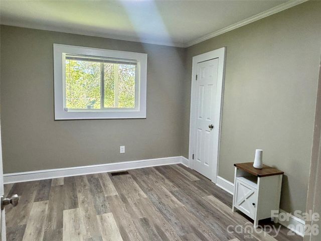 6622 Mountain Grove Road, Hickory, NC 28602