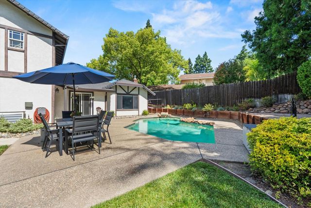 1102 Bodega Ct, Roseville, CA 95661