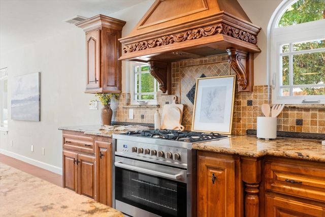 1102 Bodega Ct, Roseville, CA 95661