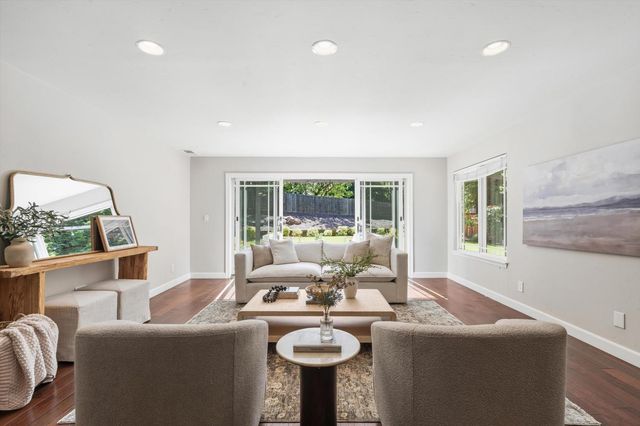 1102 Bodega Ct, Roseville, CA 95661