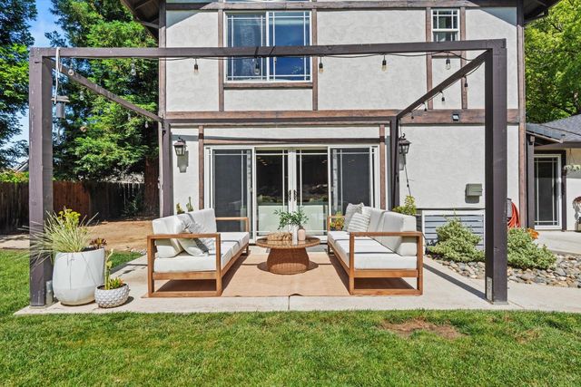 1102 Bodega Ct, Roseville, CA 95661