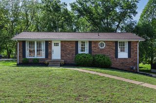 649 Des Moines Dr, Hermitage, TN 37076