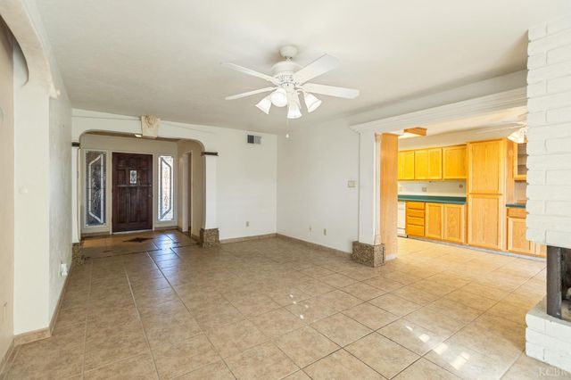 637 Village Green Street, Porterville, CA 93257