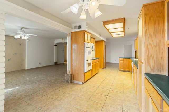 637 Village Green Street, Porterville, CA 93257