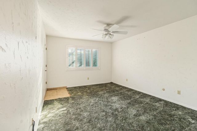 637 Village Green Street, Porterville, CA 93257