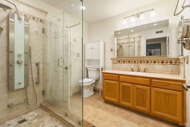 637 Village Green Street, Porterville, CA 93257