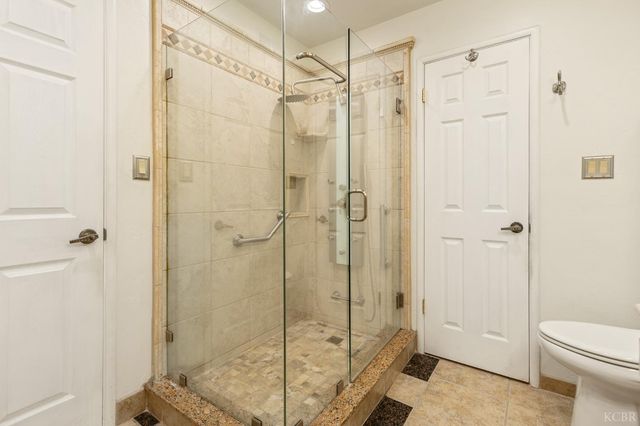 637 Village Green Street, Porterville, CA 93257