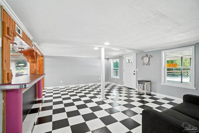4608 Riley Rd, Milton, FL 32583